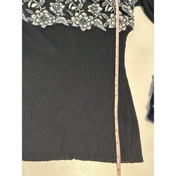 VENUS Woman Small Ribbed Sweater Black White  Floral Lace Appliqué Stretch Mesh - Picture 9 of 9